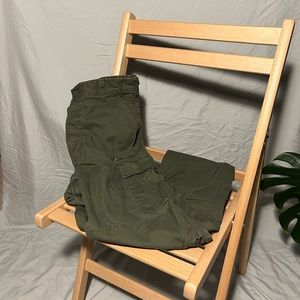 LOCAL EUROPEAN Cargo Pants in Olive
